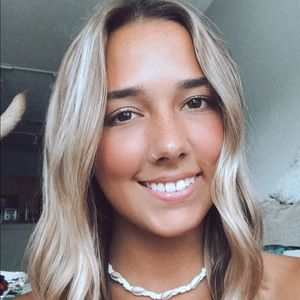 Meet your Posher, Ariel